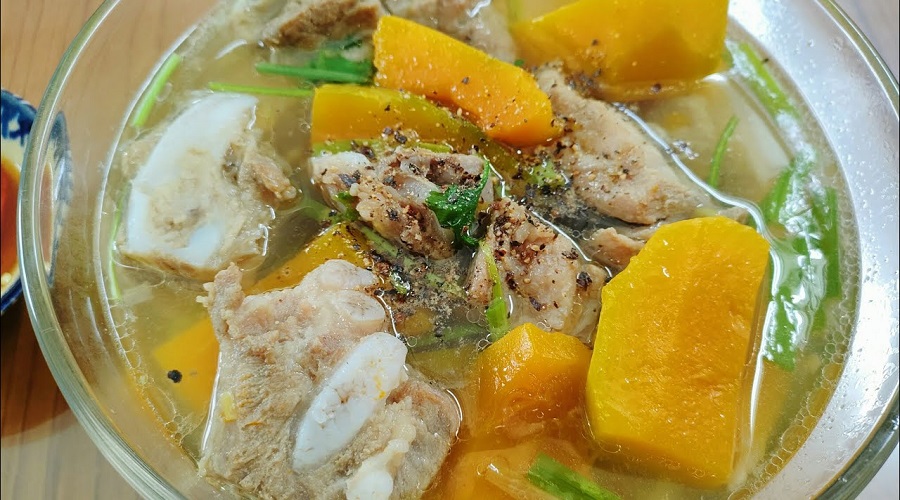 Canh Bí Đỏ Nấu Xương